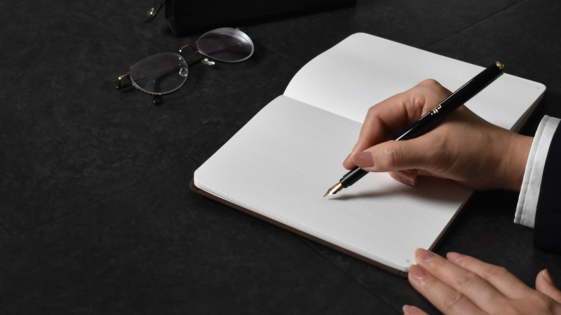 厚口用紙で裏抜けしにくい1