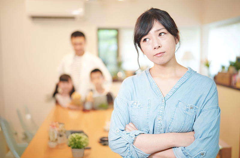 悩む親子